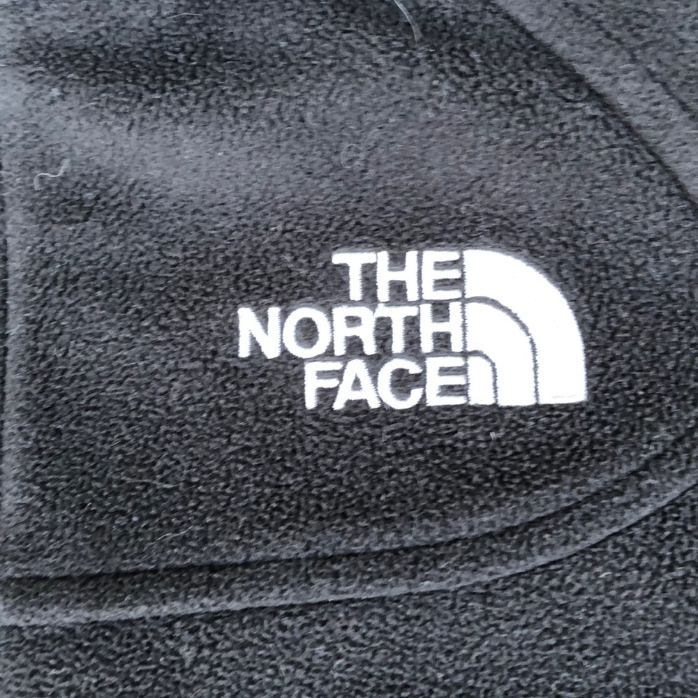 The North Face Black Fleece Jacket - Picture 3 of 6